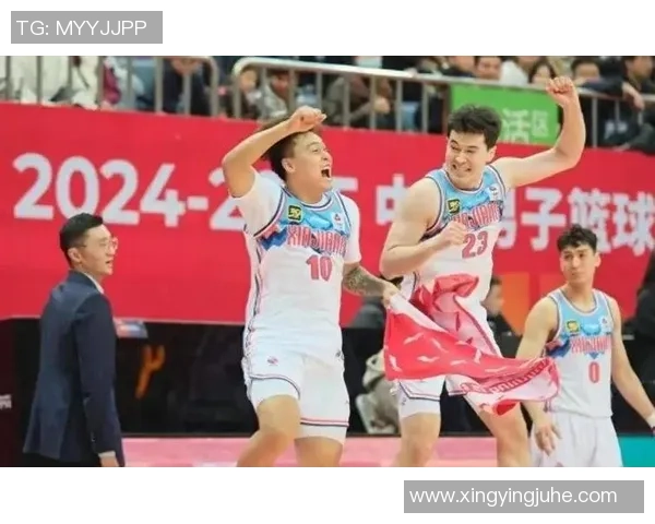 福建队迎战山东队CBA常规赛精彩对决引发球迷热议