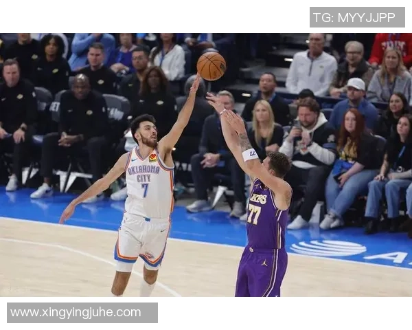 29分狂胜!雷霆锤爆湖人,“夫7”被防到置疑人生,老詹该出山了 29分狂胜!雷霆锤爆湖人,“夫7”被防到置疑人生,老詹该出山了