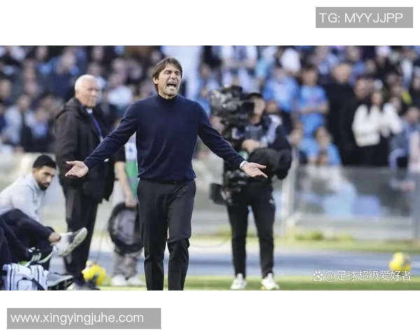 孔蒂:外界对那不勒斯引援的批判很荒唐,咱们配得上这场成功 孔蒂:外界对那不勒斯引援的批判很荒唐,咱们配得上这场成功